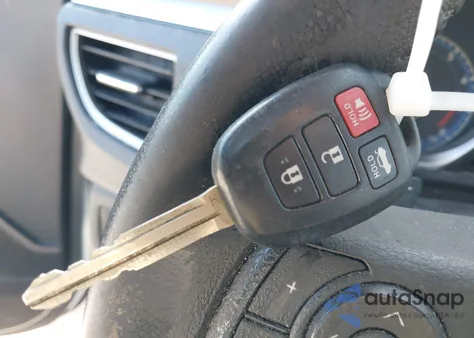 2016 Toyota Corolla S Plus z USA, uszkodzony, nr VIN 2T1BURHE0GC596387